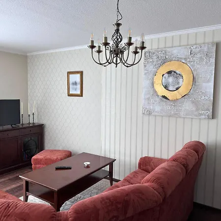 Apartment Ferienwohnung 2 - 100qm Lobbe