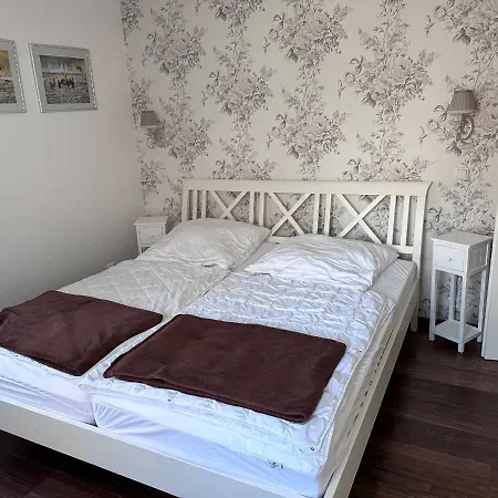 Ferienwohnung 2 - 100qm דירה לובה